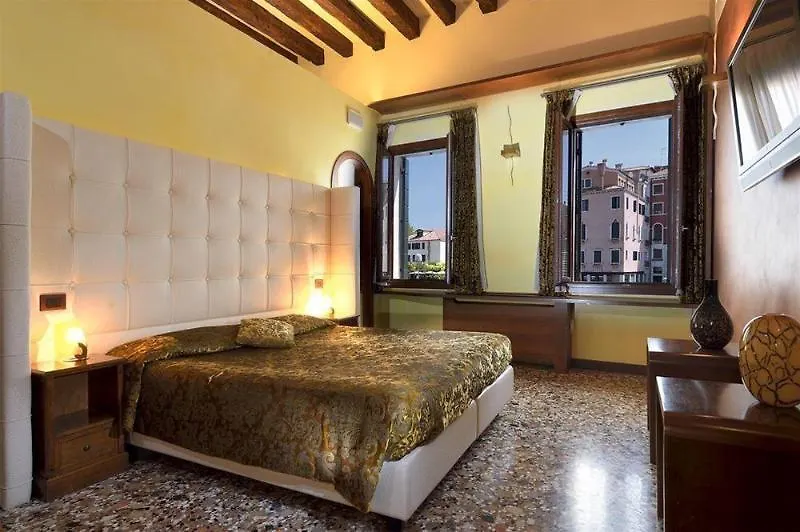 Bed and Breakfast Abbazia De Luxe Venedig 3*,  Italien