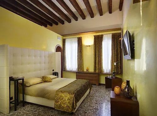 Bed and Breakfast Abbazia De Luxe Wenecja Nocleg ze śniadaniem